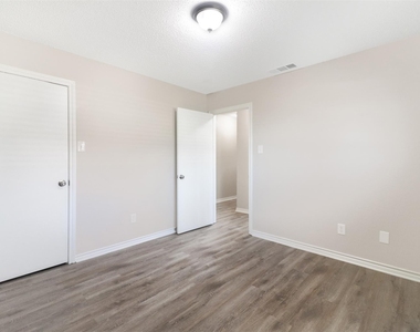 2179 Southern Place - Photo Thumbnail 23