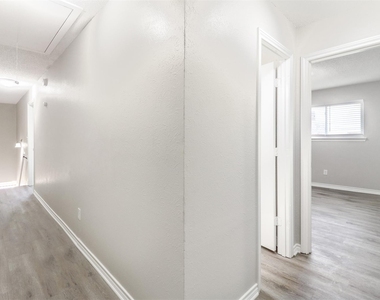 2179 Southern Place - Photo Thumbnail 21