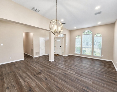 11701 Amber Valley Drive - Photo Thumbnail 2