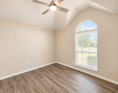 11701 Amber Valley Drive - Photo Thumbnail 12