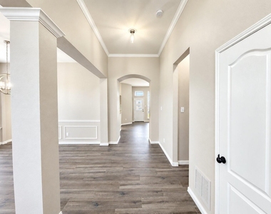 11701 Amber Valley Drive - Photo Thumbnail 1