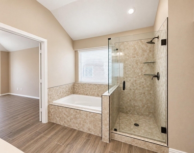 11701 Amber Valley Drive - Photo Thumbnail 10
