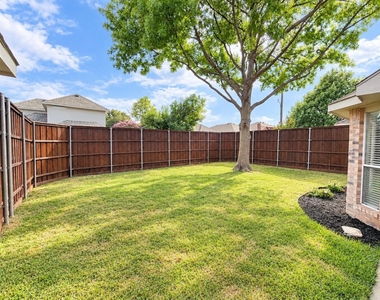 11701 Amber Valley Drive - Photo Thumbnail 15
