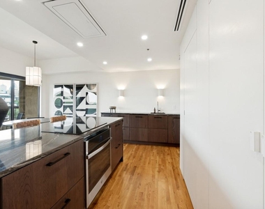 3030 Mckinney Avenue - Photo Thumbnail 17