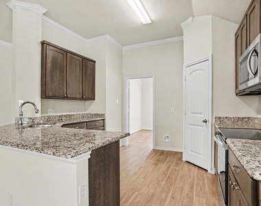 429 Tobin Drive - Photo Thumbnail 6