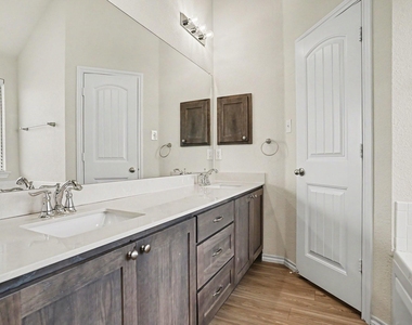 429 Tobin Drive - Photo Thumbnail 15