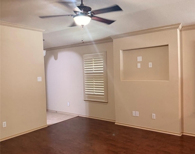 5049 Britton Ridge Lane - Photo Thumbnail 3