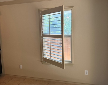 5049 Britton Ridge Lane - Photo Thumbnail 11