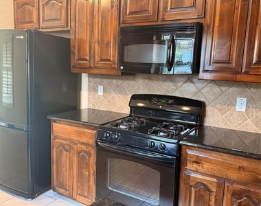 5049 Britton Ridge Lane - Photo Thumbnail 5