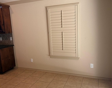 5049 Britton Ridge Lane - Photo Thumbnail 10