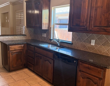 5049 Britton Ridge Lane - Photo Thumbnail 6