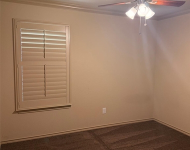 5049 Britton Ridge Lane - Photo Thumbnail 12