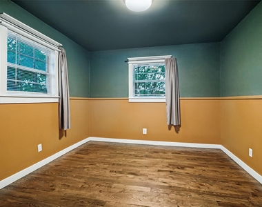 406 N Alamo Road - Photo Thumbnail 10