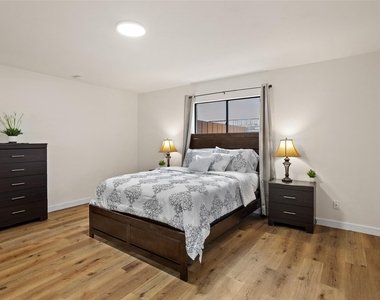 5124 Stanley Drive - Photo Thumbnail 9