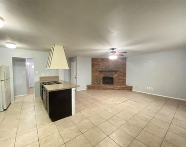 7139 Nutmeg Lane - Photo Thumbnail 5