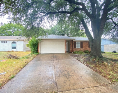 7139 Nutmeg Lane - Photo Thumbnail 1