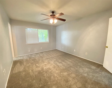 7139 Nutmeg Lane - Photo Thumbnail 7