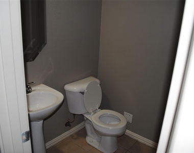 5108 Blackwood Drive - Photo Thumbnail 6