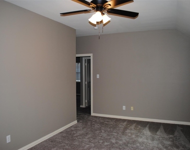 5108 Blackwood Drive - Photo Thumbnail 16