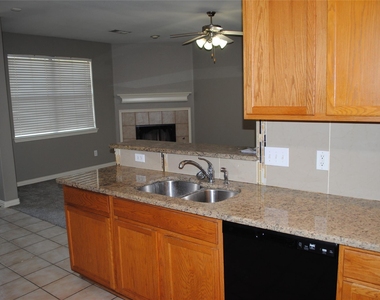 5108 Blackwood Drive - Photo Thumbnail 3