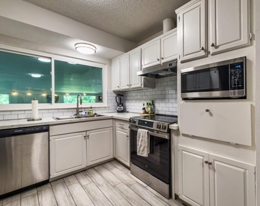 116 Wild Plum Lane - Photo Thumbnail 4