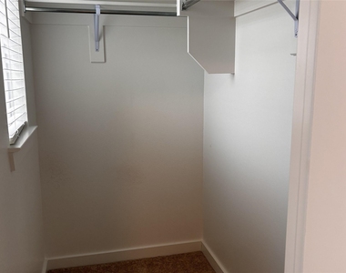 2828 Walden Road - Photo Thumbnail 14