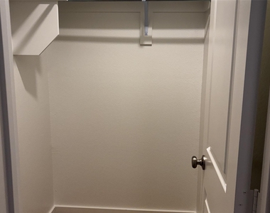 2828 Walden Road - Photo Thumbnail 17