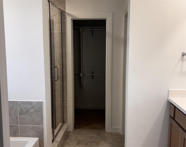 2828 Walden Road - Photo Thumbnail 21