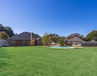 3505 Fox Meadows Drive - Photo Thumbnail 2