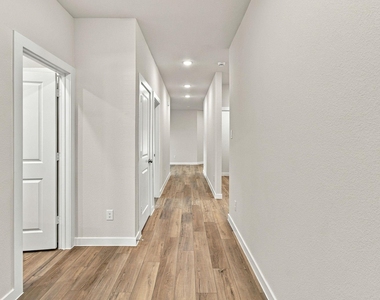 356 Sun Harvest Drive - Photo Thumbnail 3