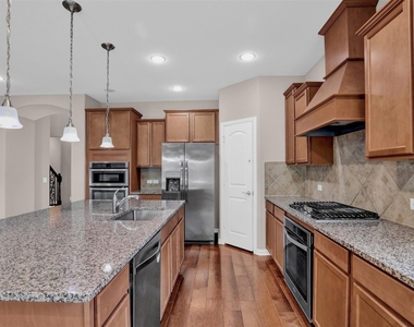 3713 Limousine Parkway - Photo Thumbnail 11