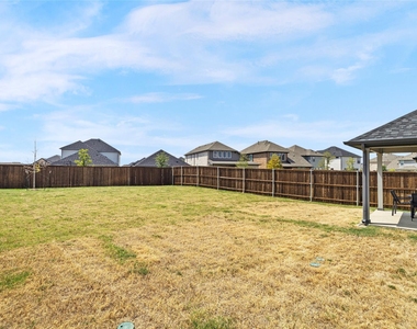 2826 Caroline Street - Photo Thumbnail 15