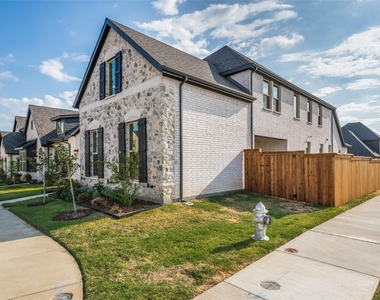 400 Buffalo Grass Drive - Photo Thumbnail 23