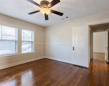 2304 Yucca Avenue - Photo Thumbnail 14