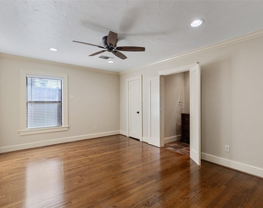 2304 Yucca Avenue - Photo Thumbnail 9
