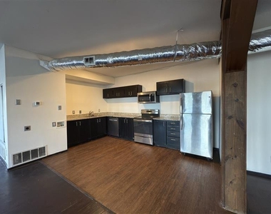 2007 S Ervay Street - Photo Thumbnail 15