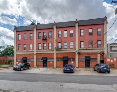 2007 S Ervay Street - Photo Thumbnail 1