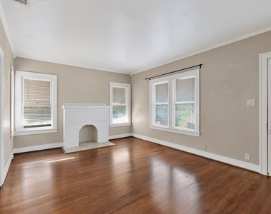 5934 Velasco Avenue - Photo Thumbnail 4