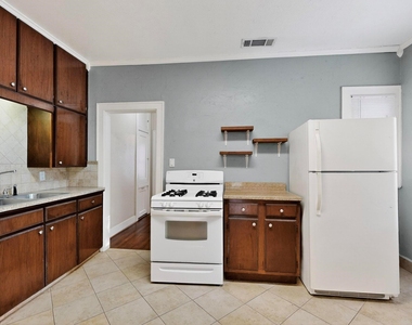 5934 Velasco Avenue - Photo Thumbnail 11