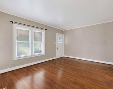 5934 Velasco Avenue - Photo Thumbnail 3