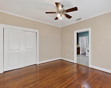 5934 Velasco Avenue - Photo Thumbnail 10