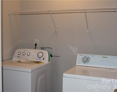 12239 Royal Castle Court - Photo Thumbnail 11