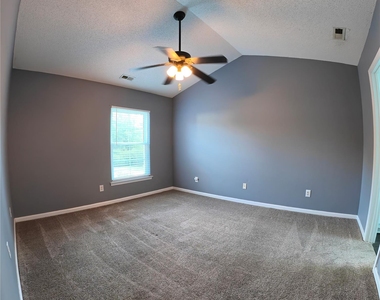 176 W Walnut Avenue - Photo Thumbnail 10