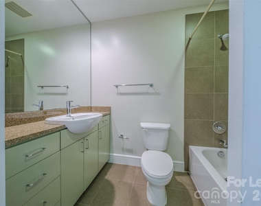333 W Trade Street - Photo Thumbnail 27