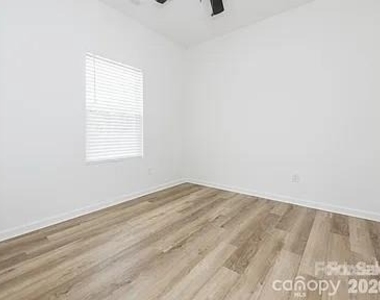 1474 Stroupe Street - Photo Thumbnail 17