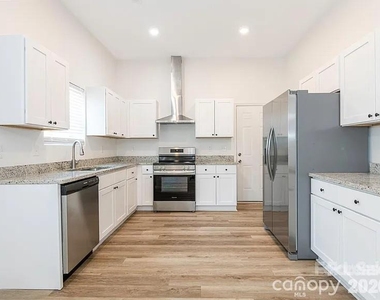 1474 Stroupe Street - Photo Thumbnail 13