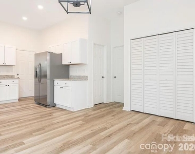 1474 Stroupe Street - Photo Thumbnail 15