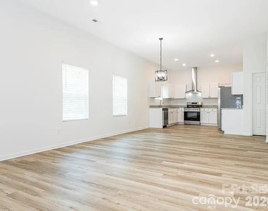 1474 Stroupe Street - Photo Thumbnail 21