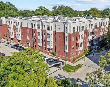2810 Selwyn Avenue - Photo Thumbnail 45