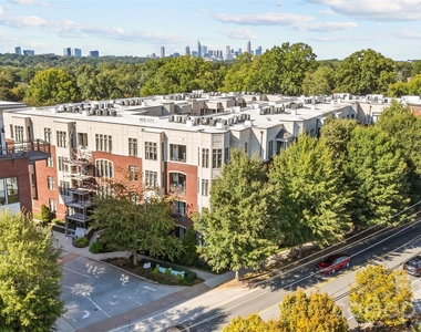 2810 Selwyn Avenue - Photo Thumbnail 46